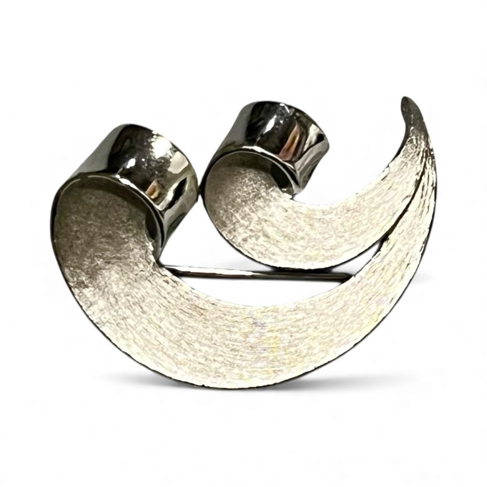 Vintage Crown Trifari Brushed Silver Tone Swirl Brooch